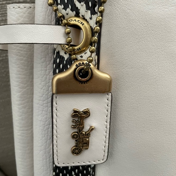 COACH HARMONY HOBO 33 IN COLORBLOCK WITH SNAKESKIN DETAIL New Authentic - Picture 6 of 15